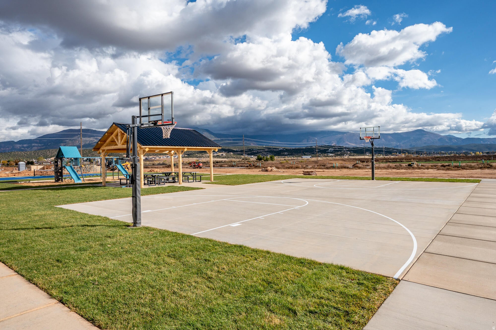 main property photo 45