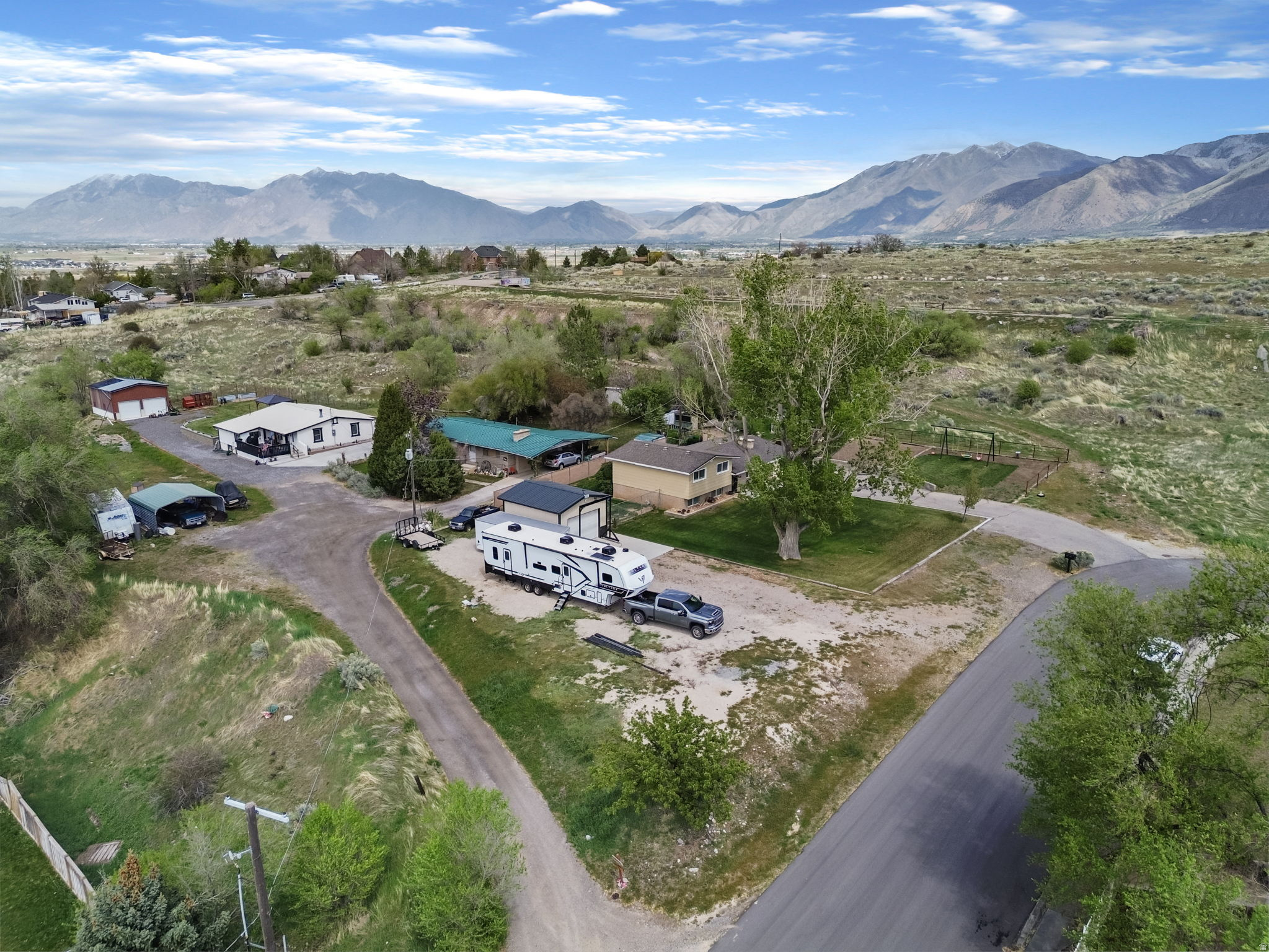 main property photo 30