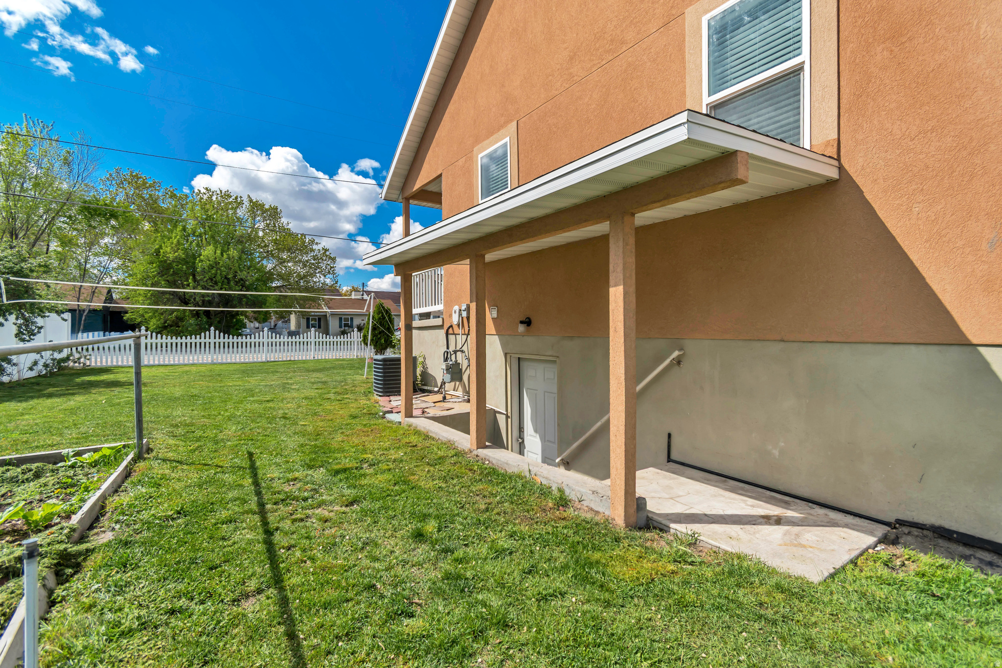 main property photo 21