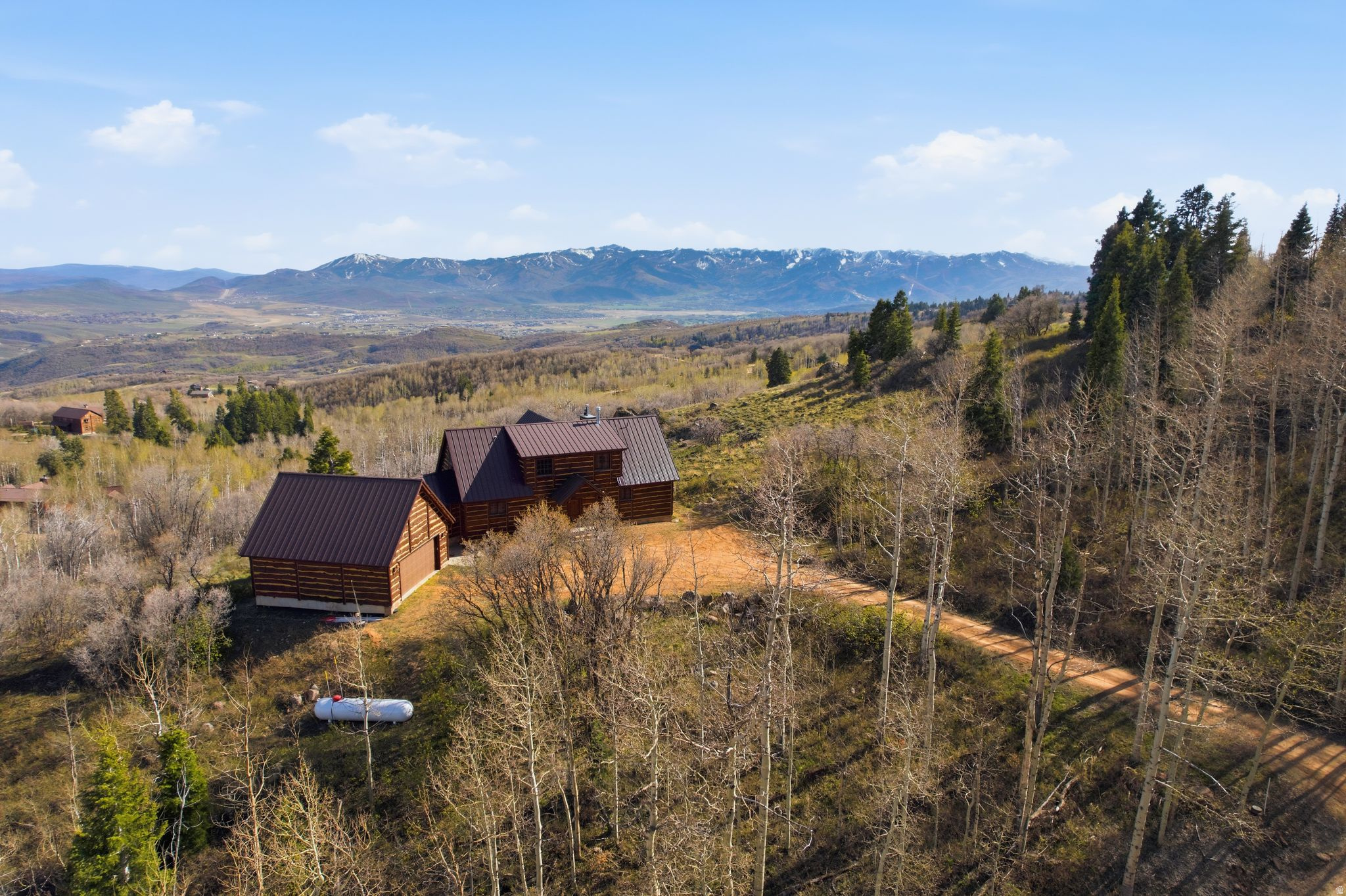 main property photo 9