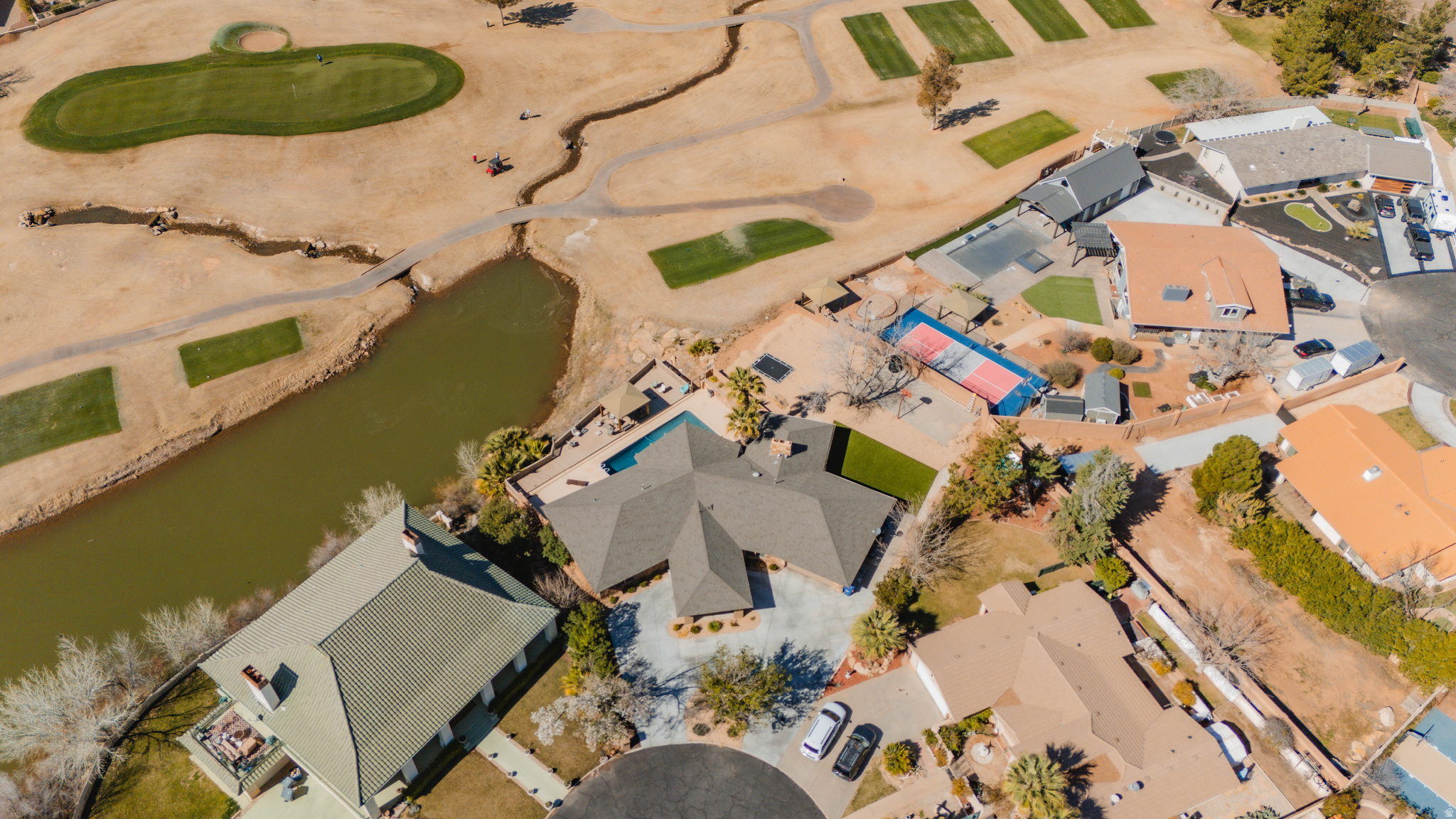 main property photo 46