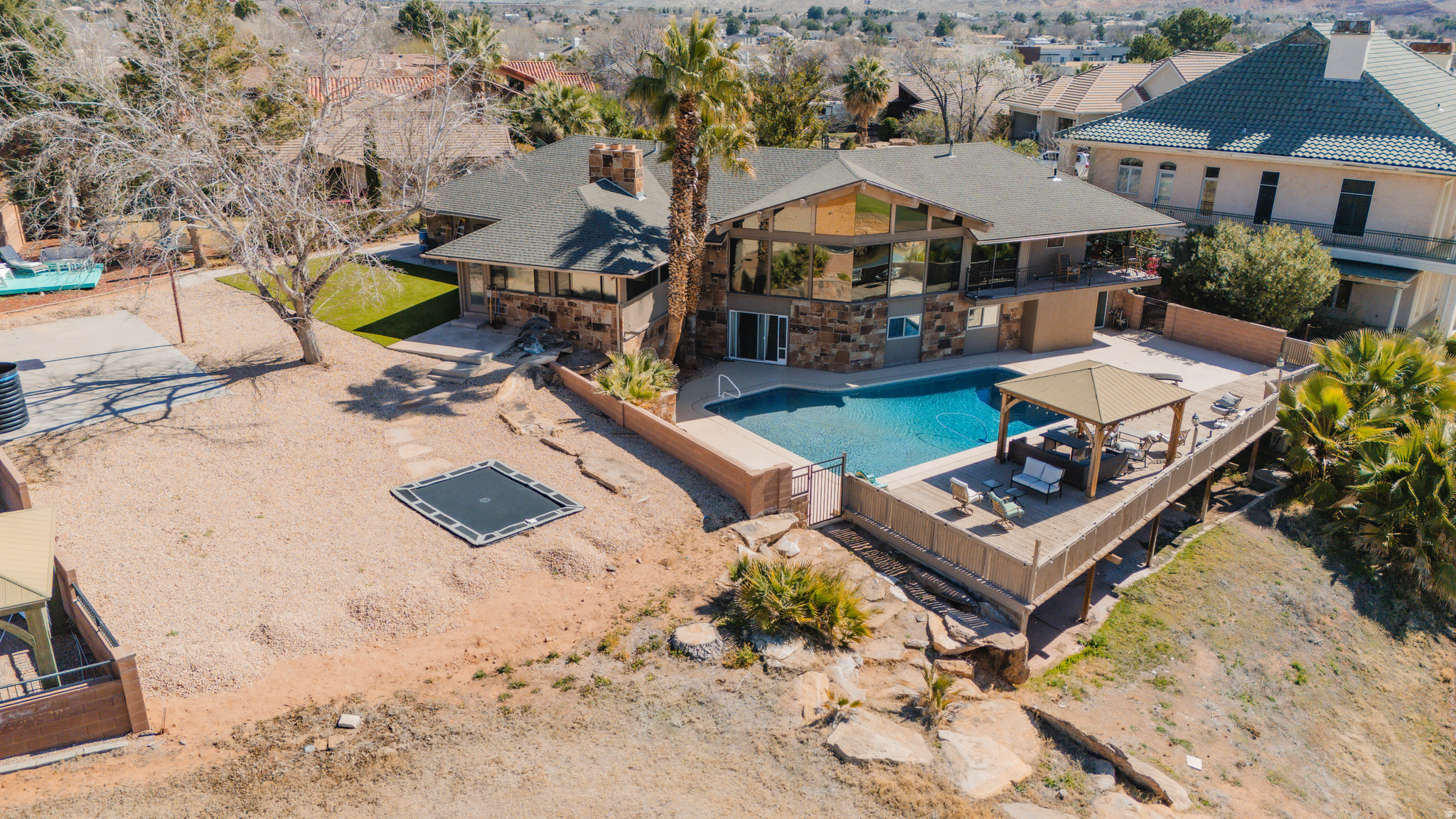 main property photo 48