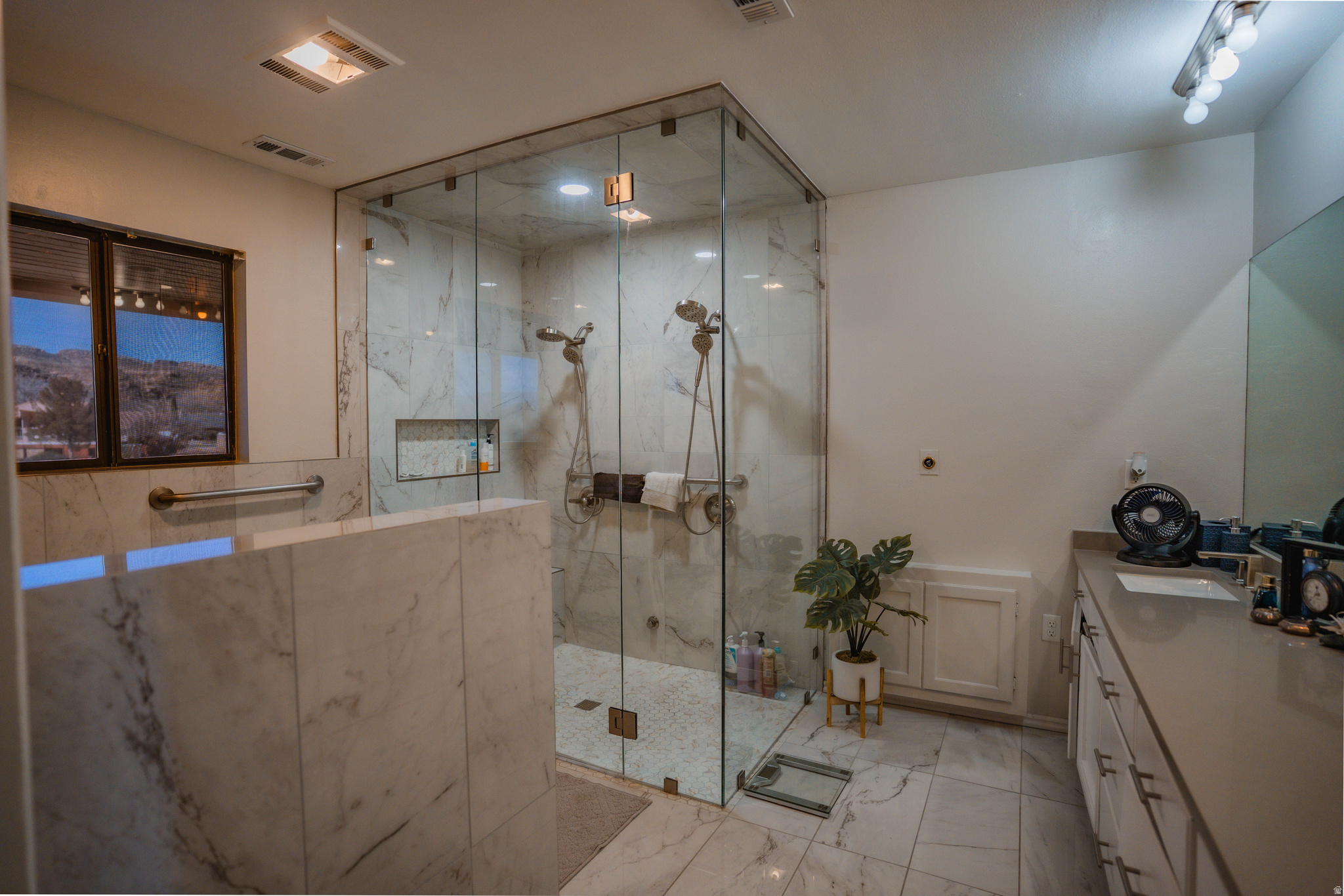 main property photo 73