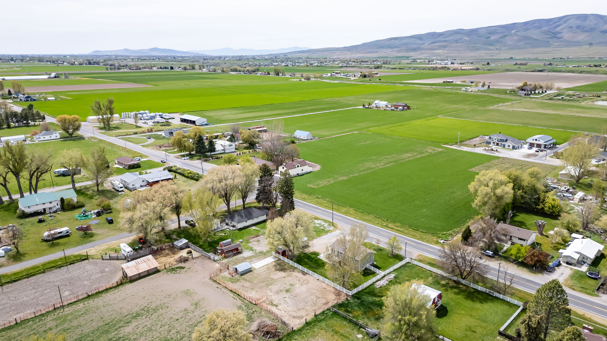 main property photo 36