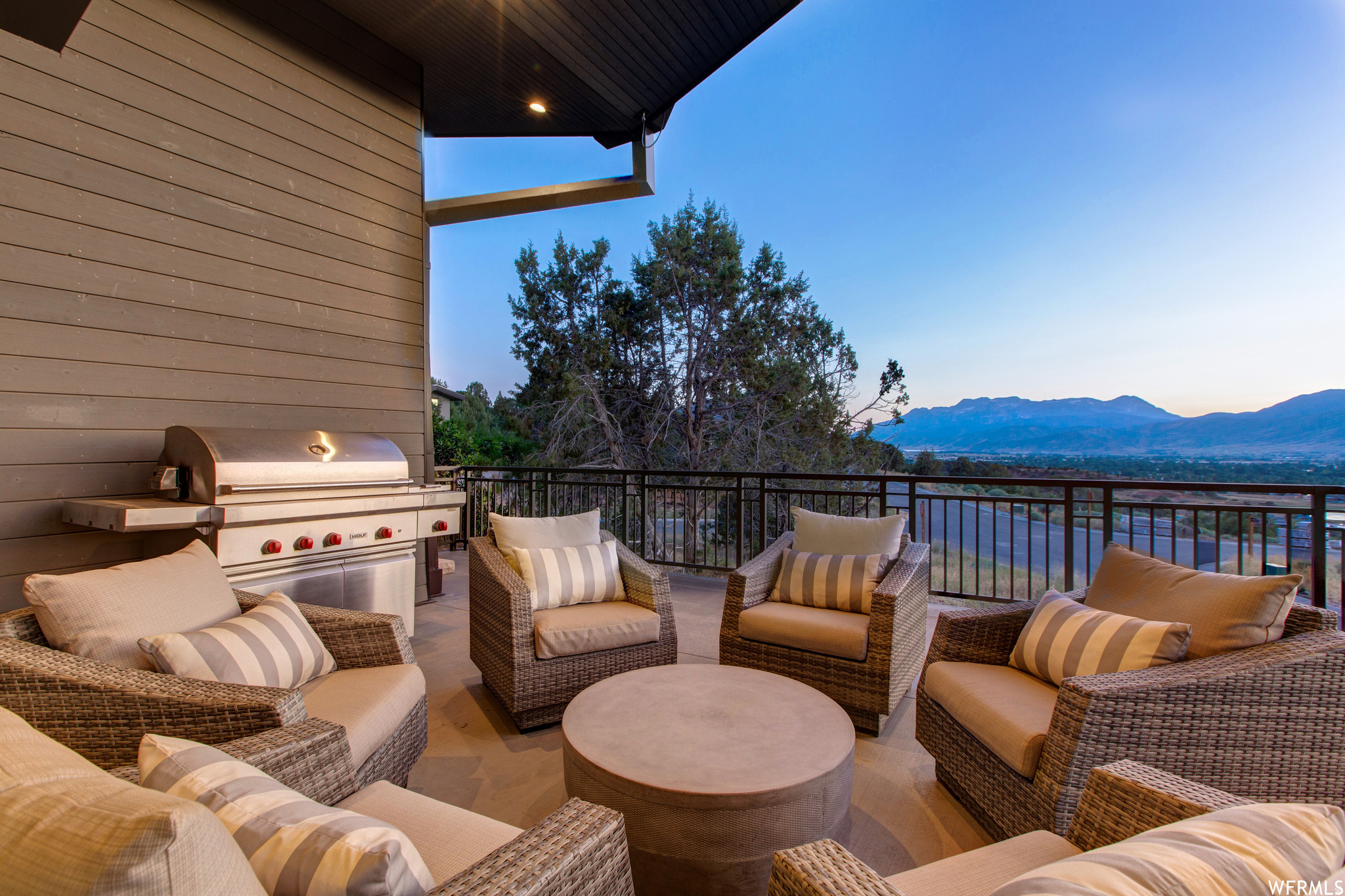 main property photo 37
