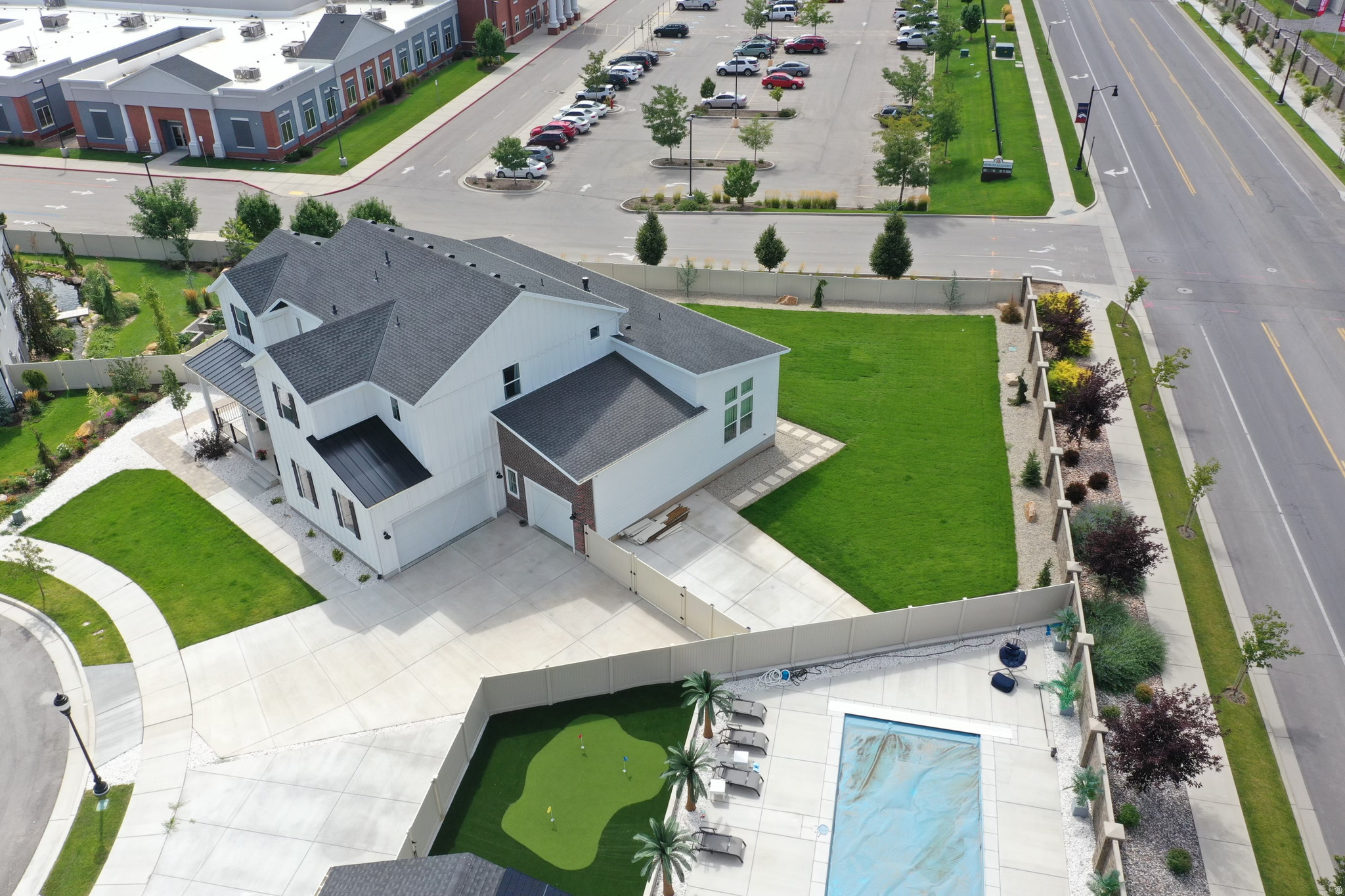 main property photo 49