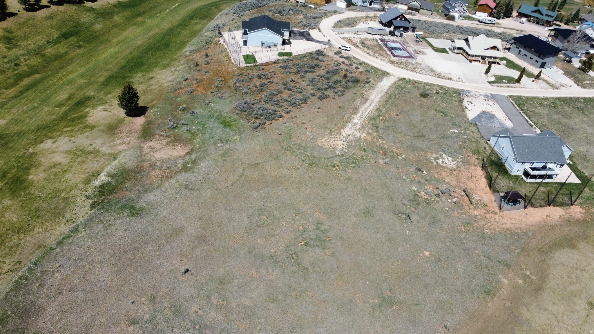 main property photo 5