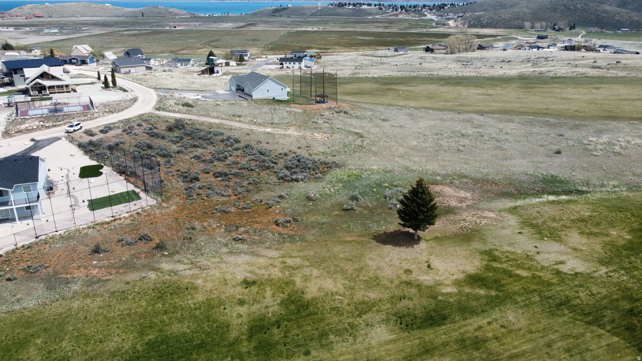 main property photo 8