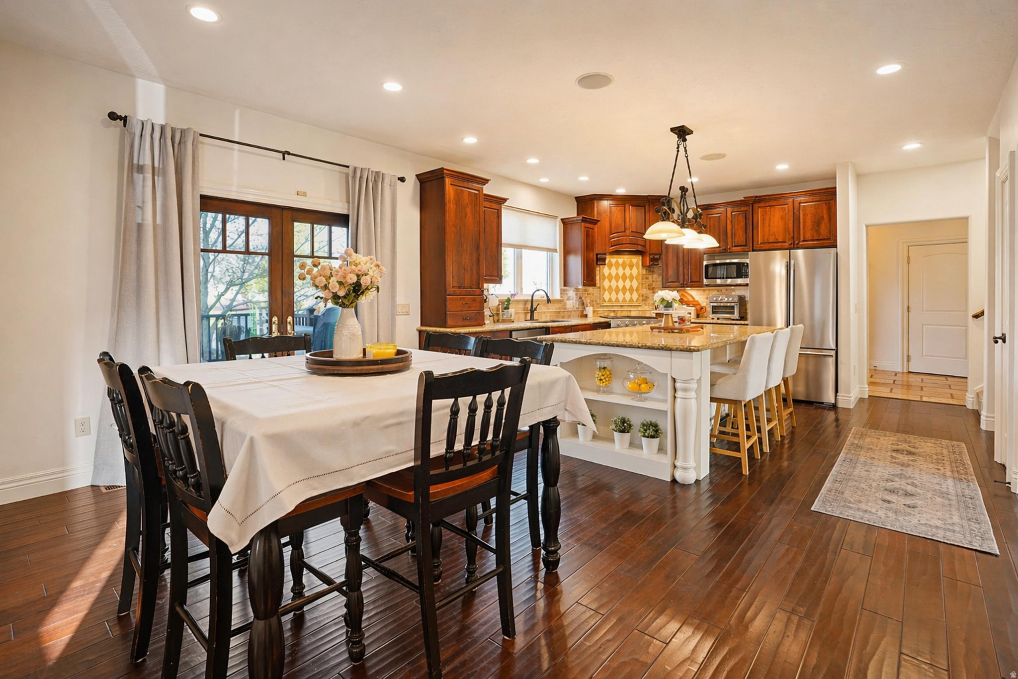 main property photo 16