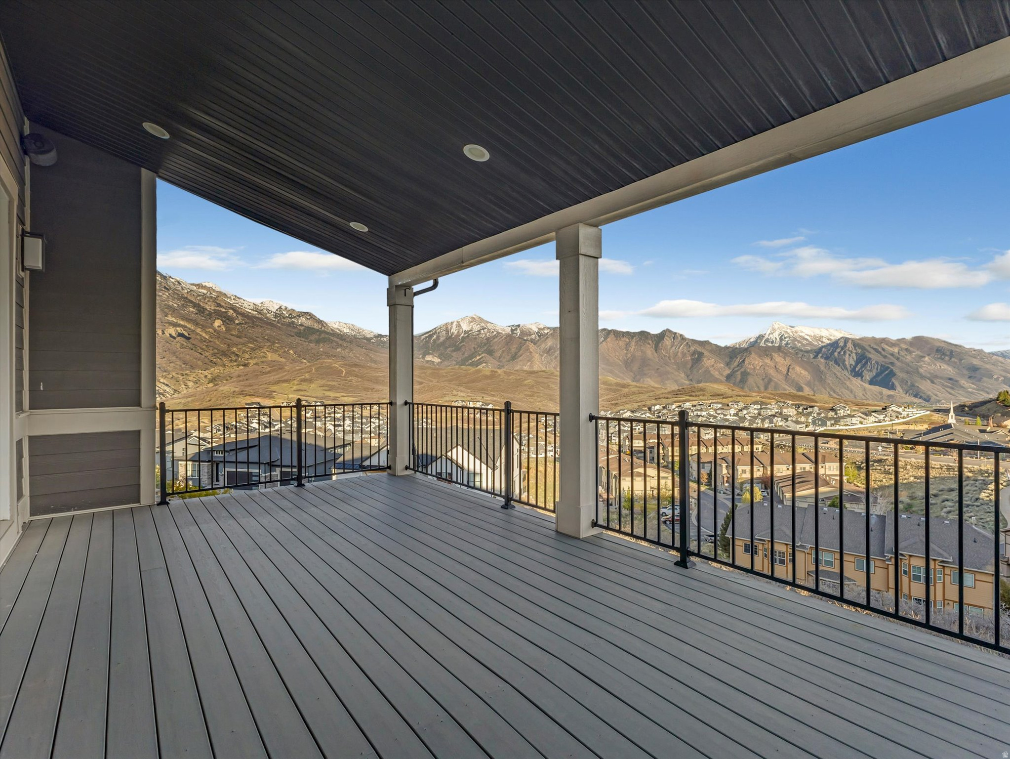 main property photo 20