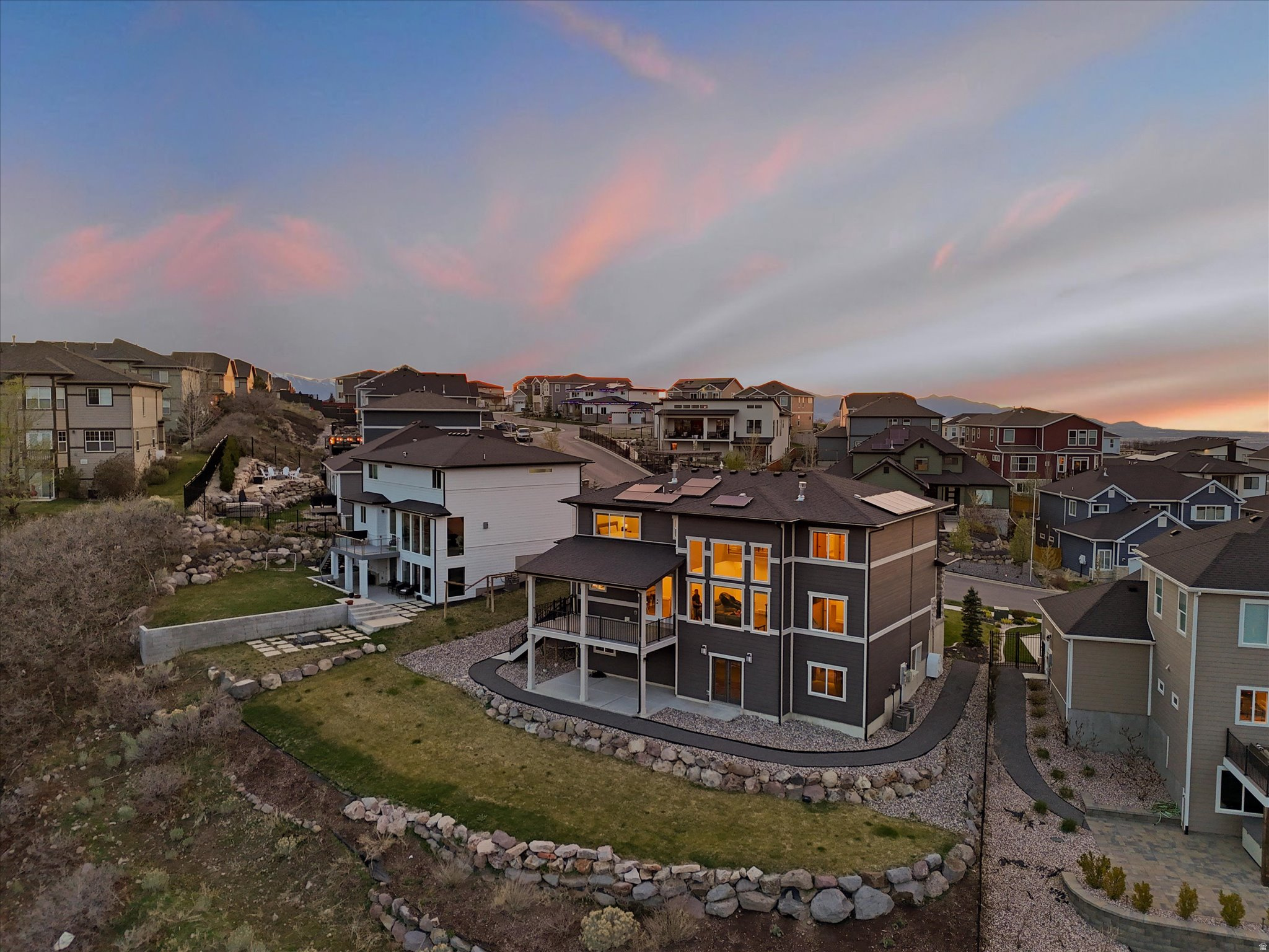 main property photo 4