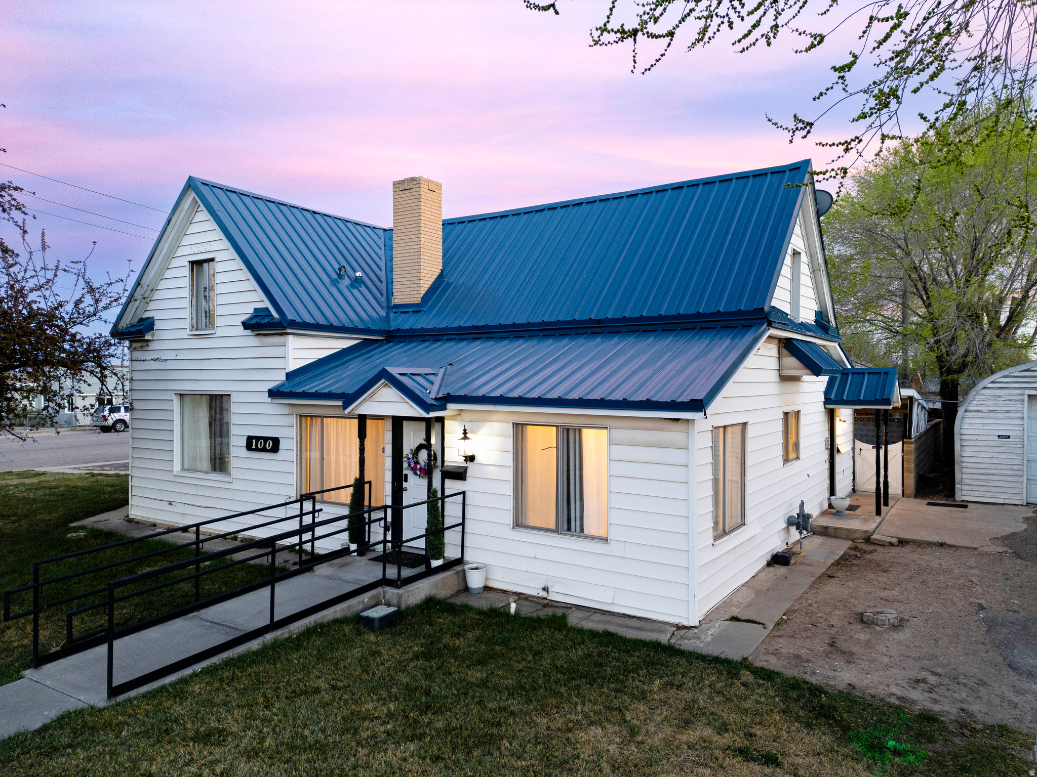 main property photo 37