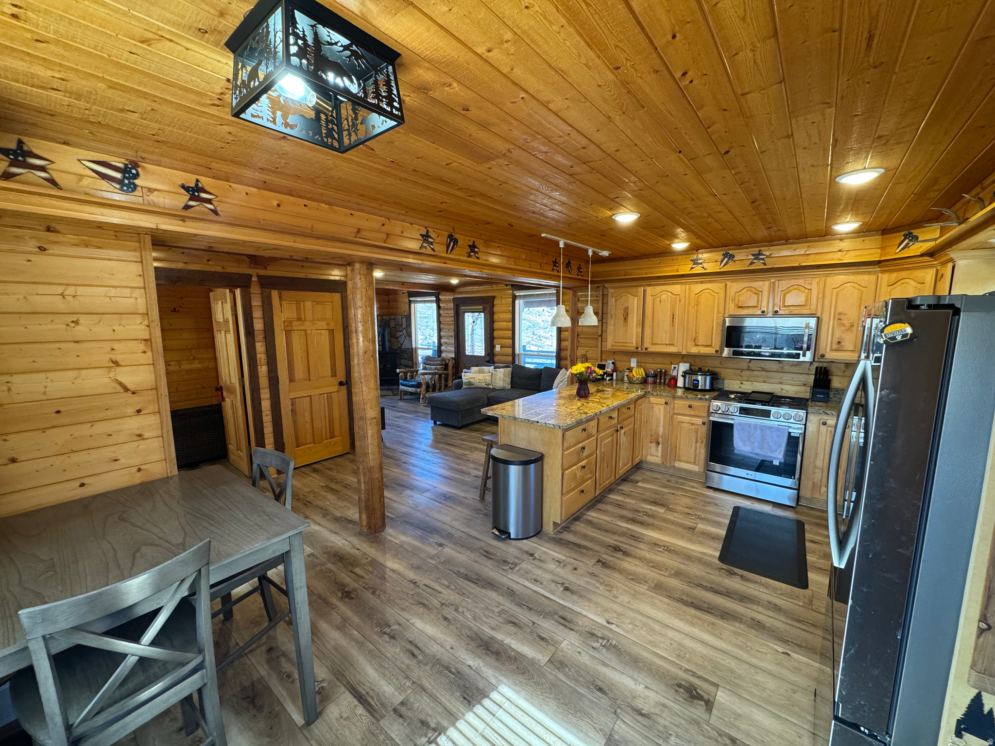 main property photo 2