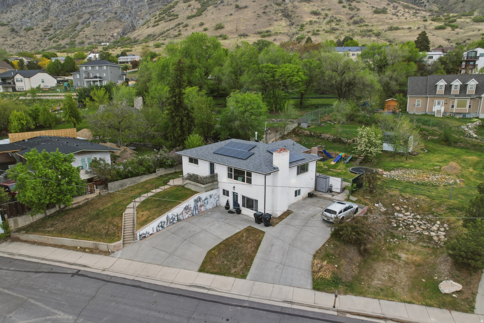 main property photo 46