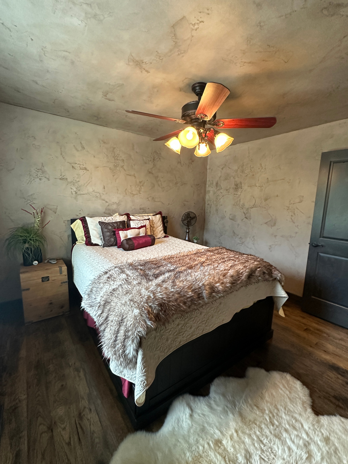 main property photo 26
