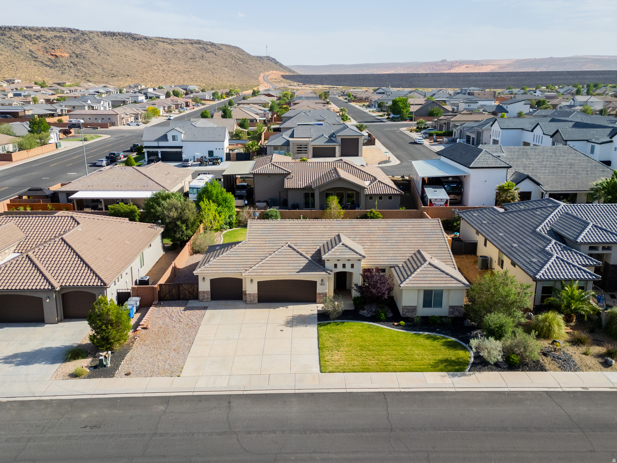main property photo 31