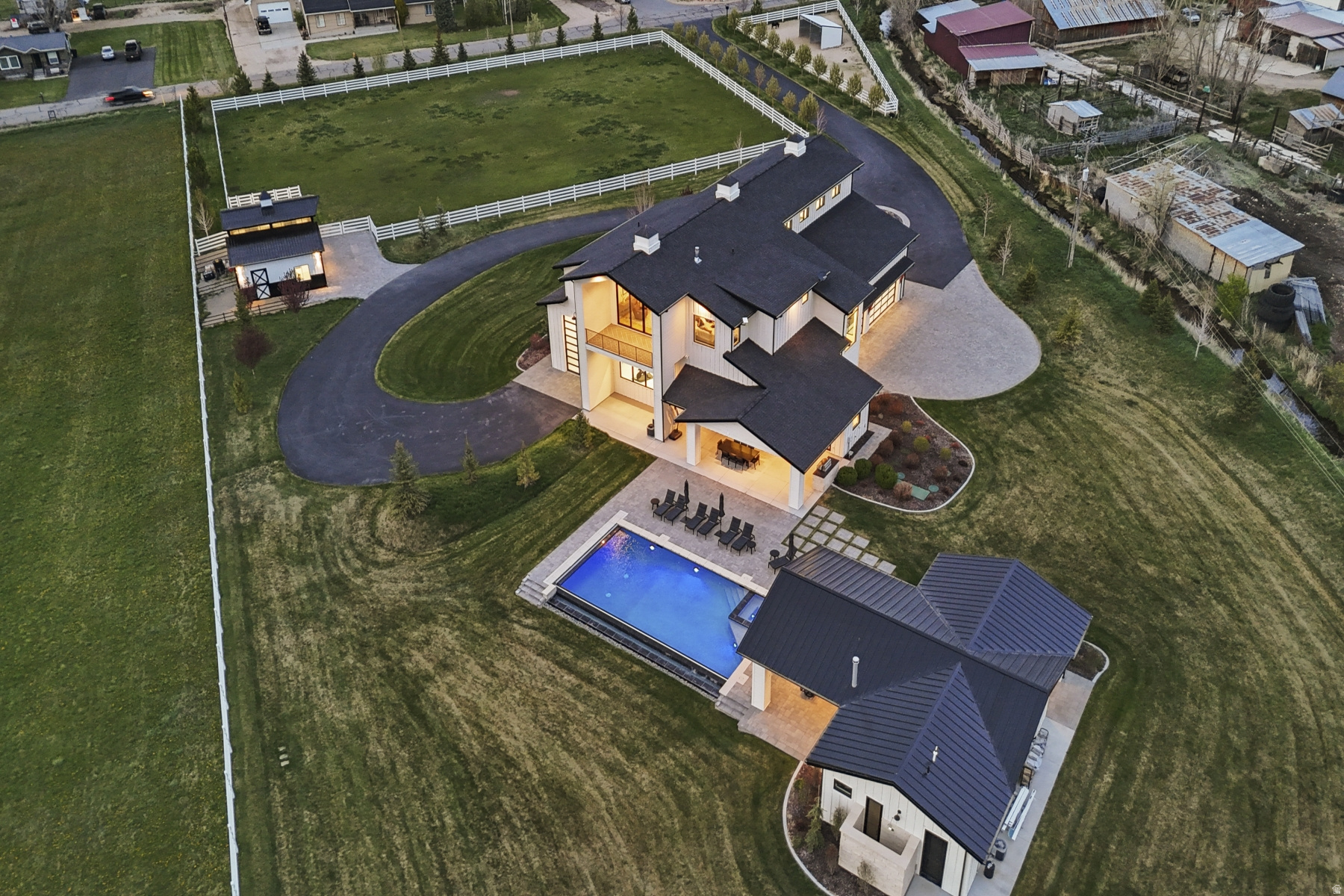 main property photo 126