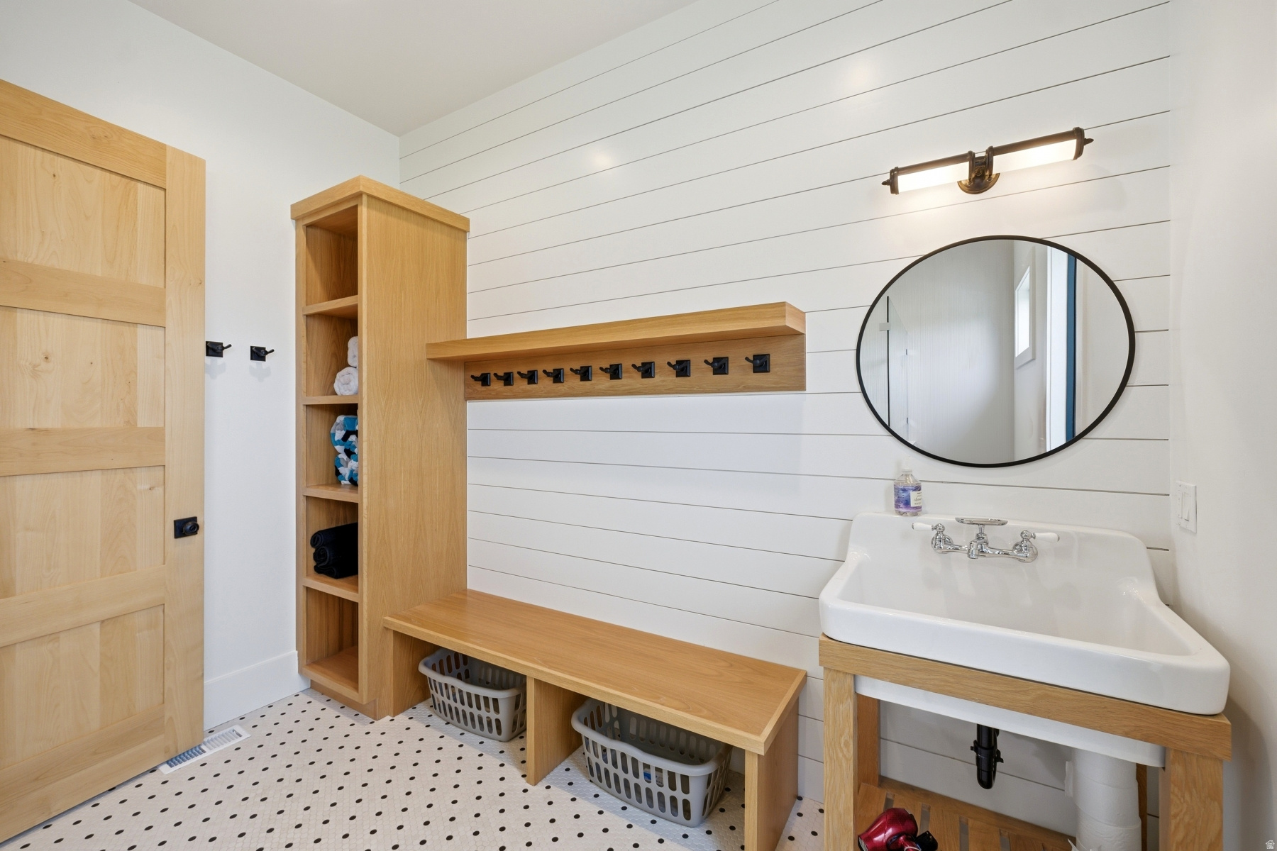 main property photo 79