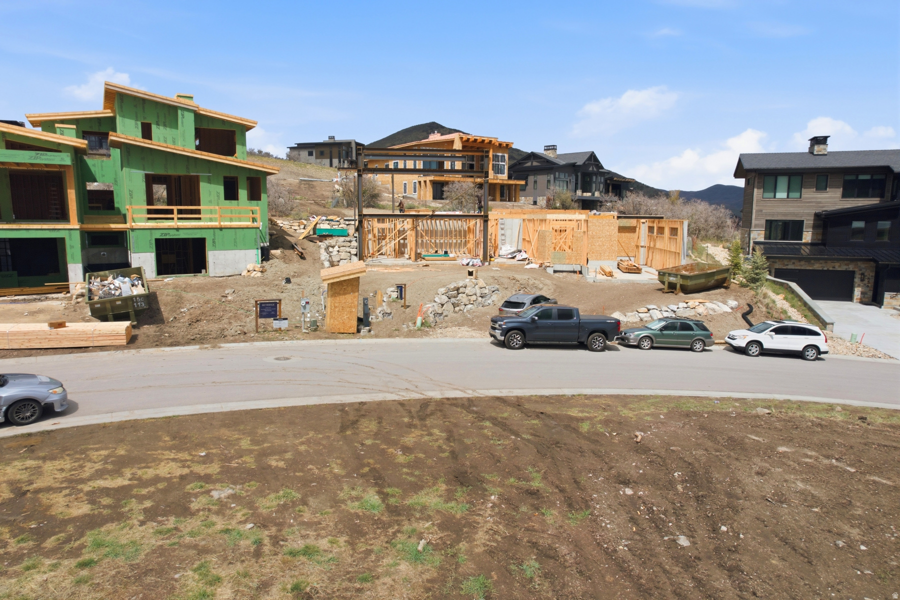 main property photo 11