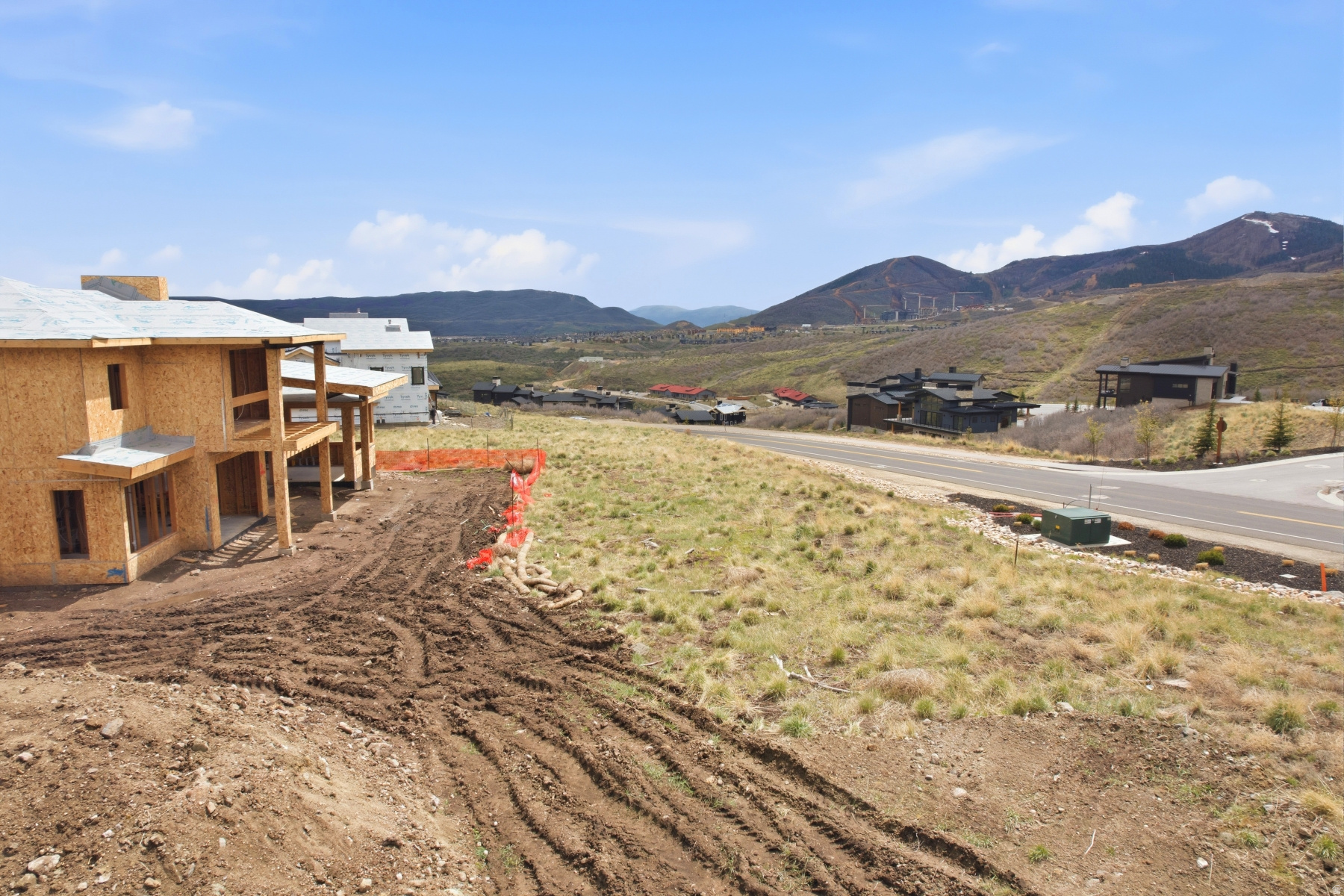 main property photo 9