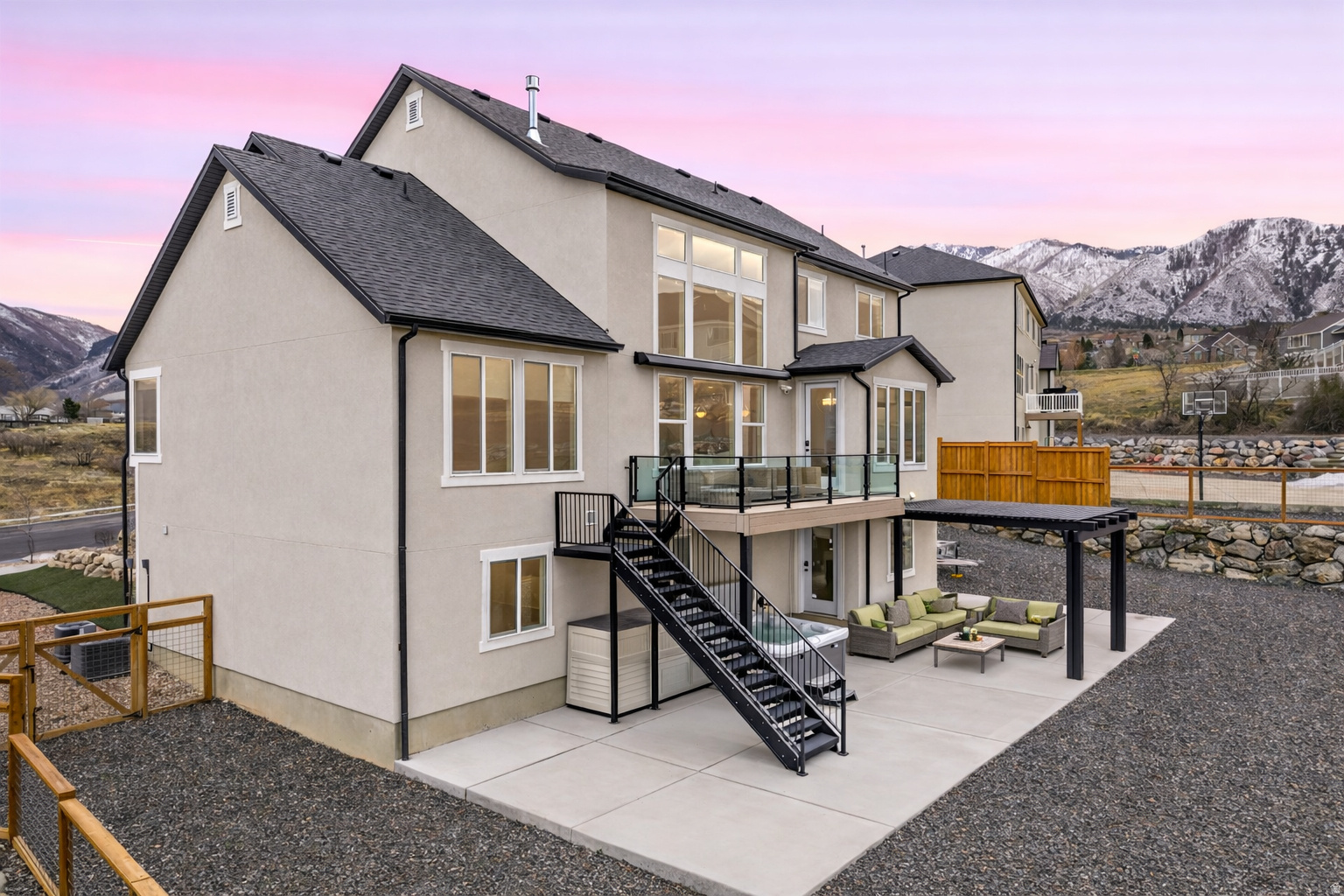 main property photo 31