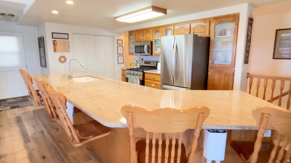 main property photo 12