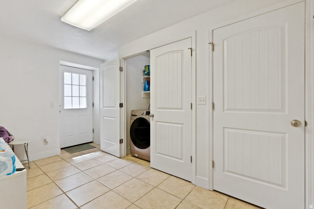main property photo 28