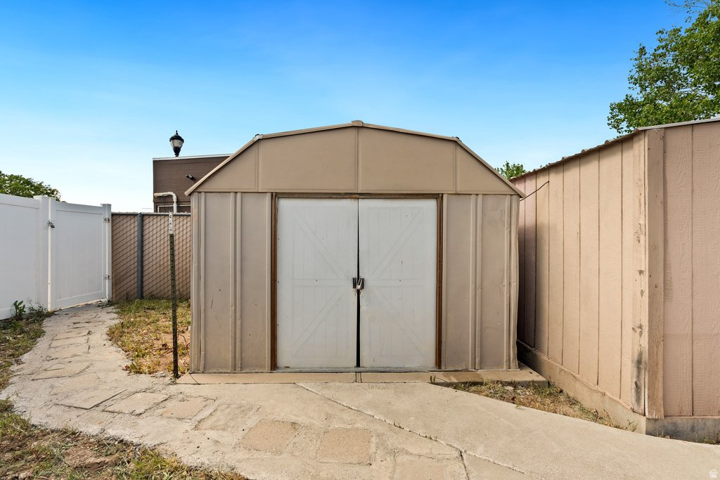 main property photo 48