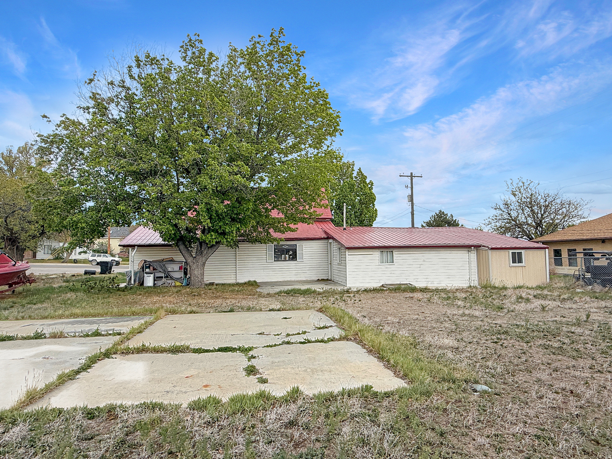 main property photo 13