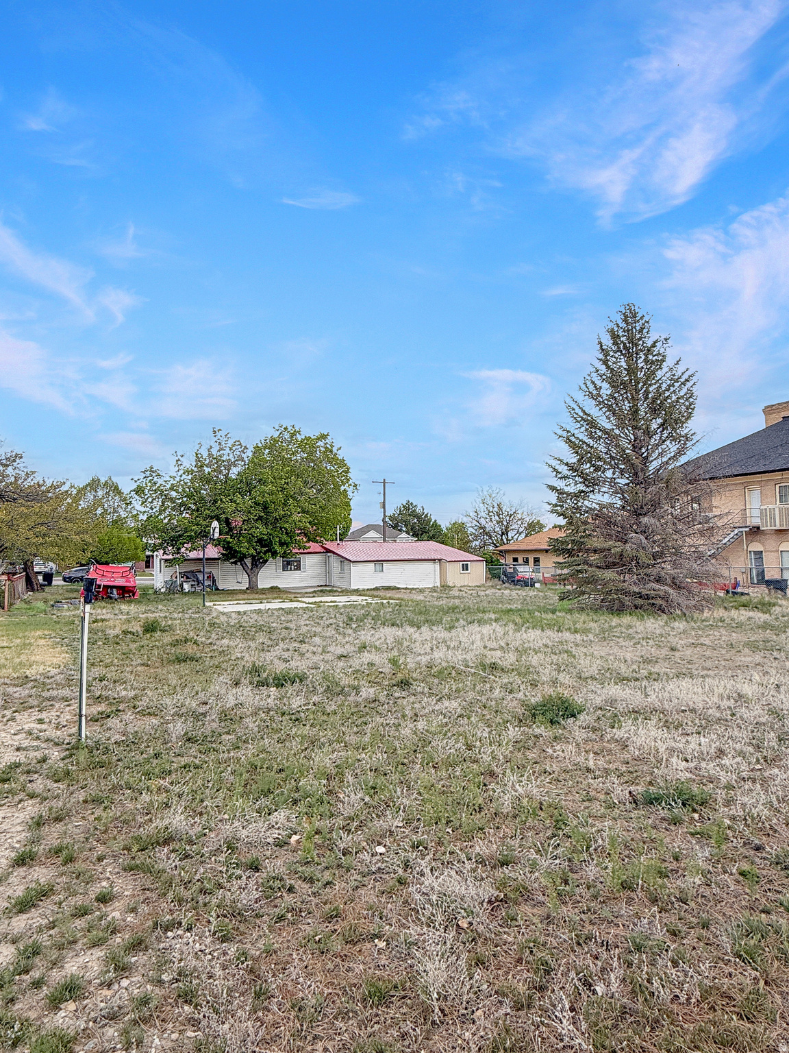 main property photo 14