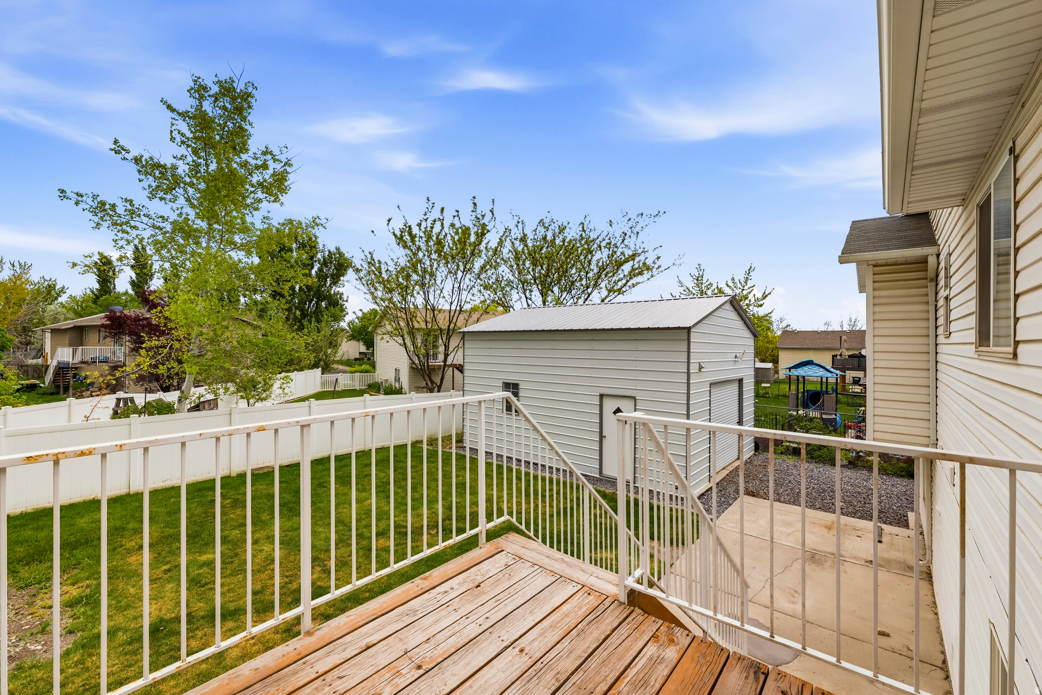 main property photo 24