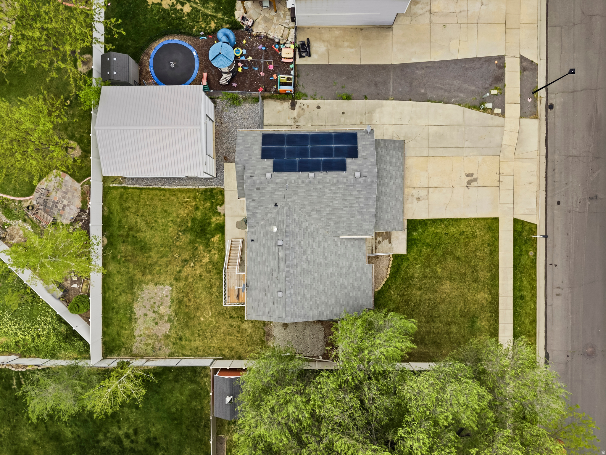 main property photo 35