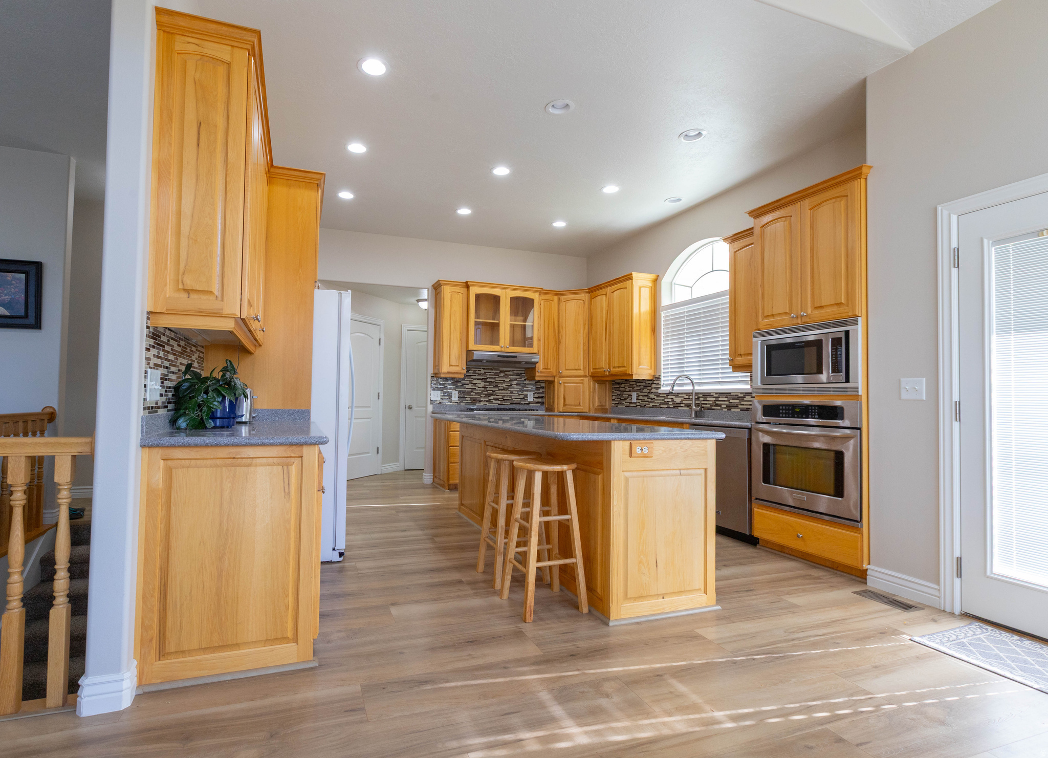 main property photo 17