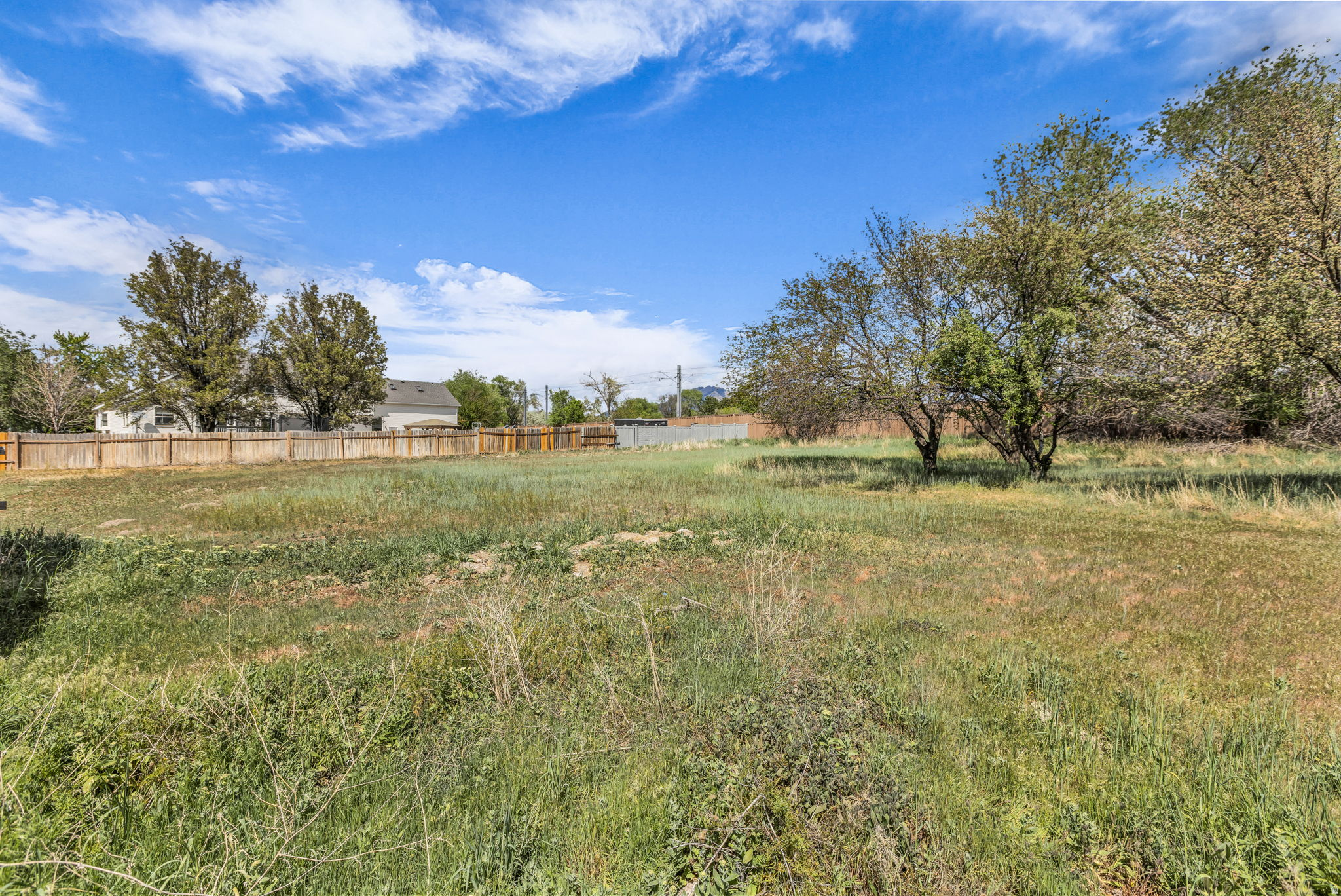 main property photo 50