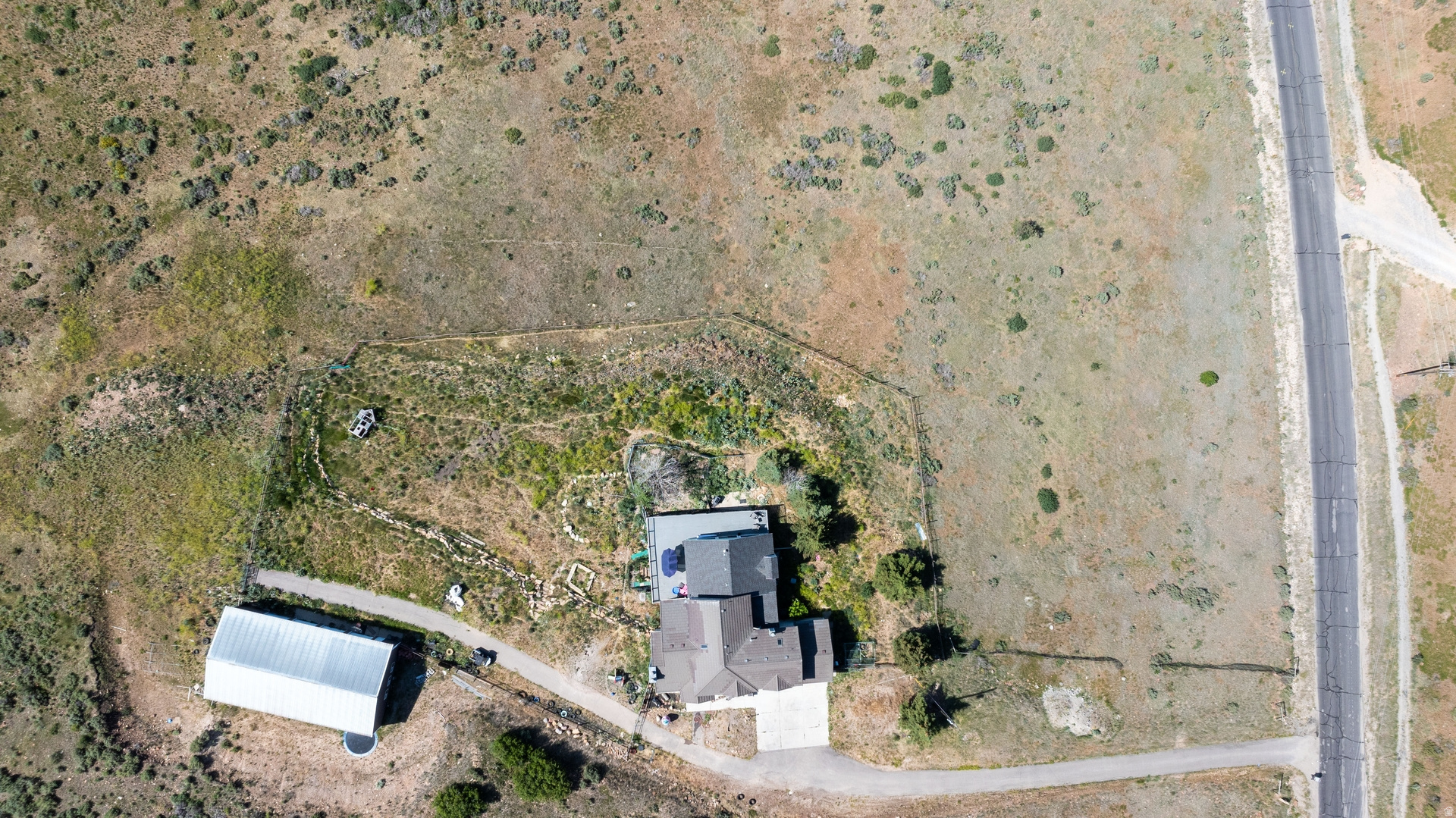 main property photo 35