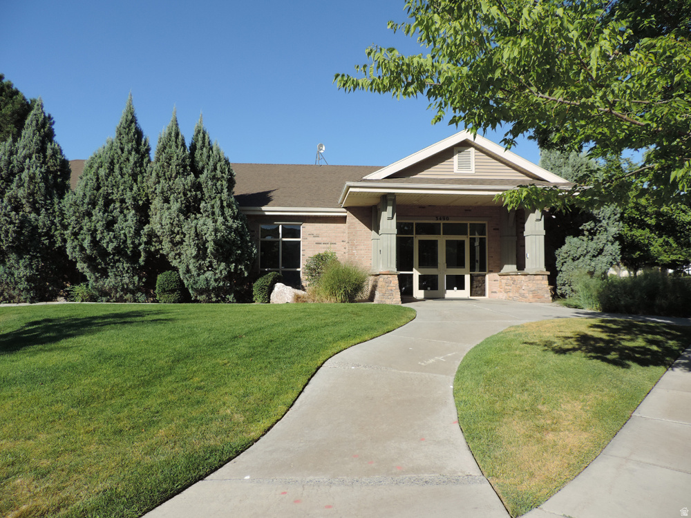 main property photo 23