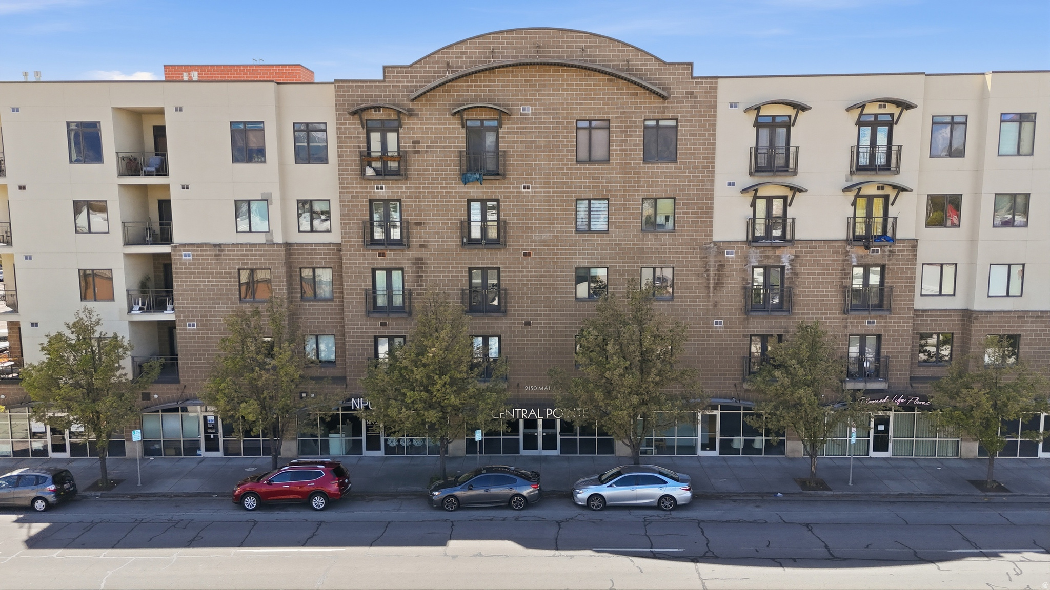 main property photo 27