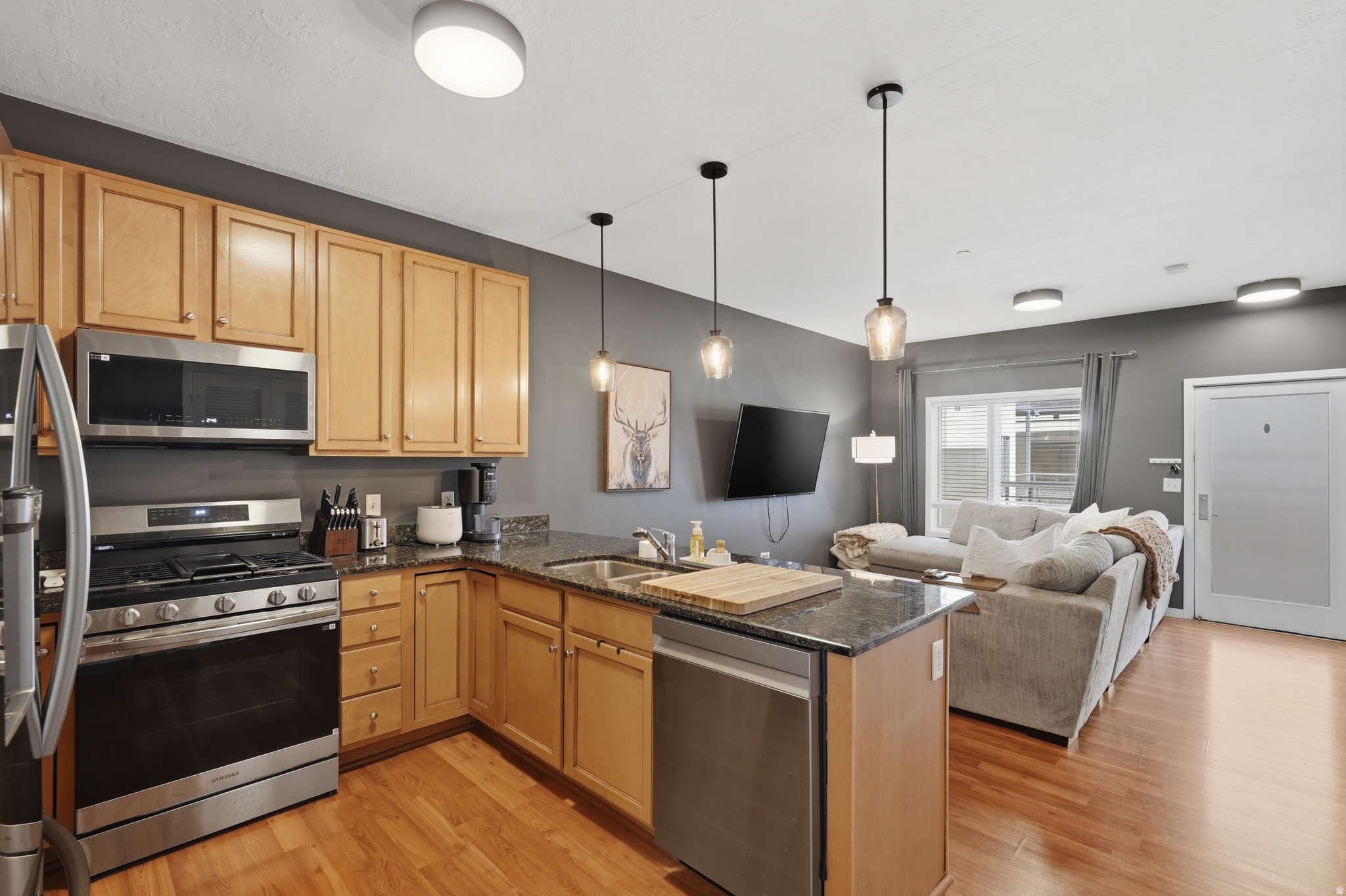 main property photo 6
