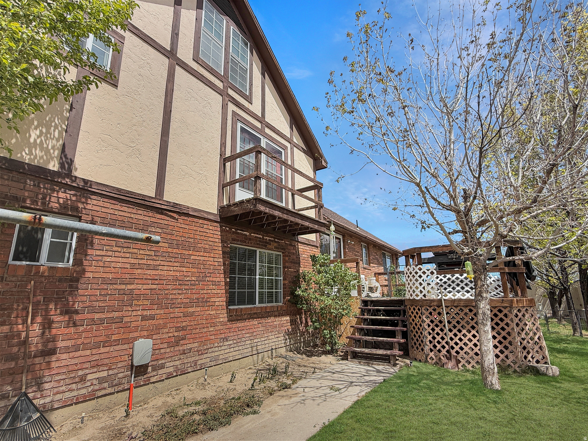main property photo 47