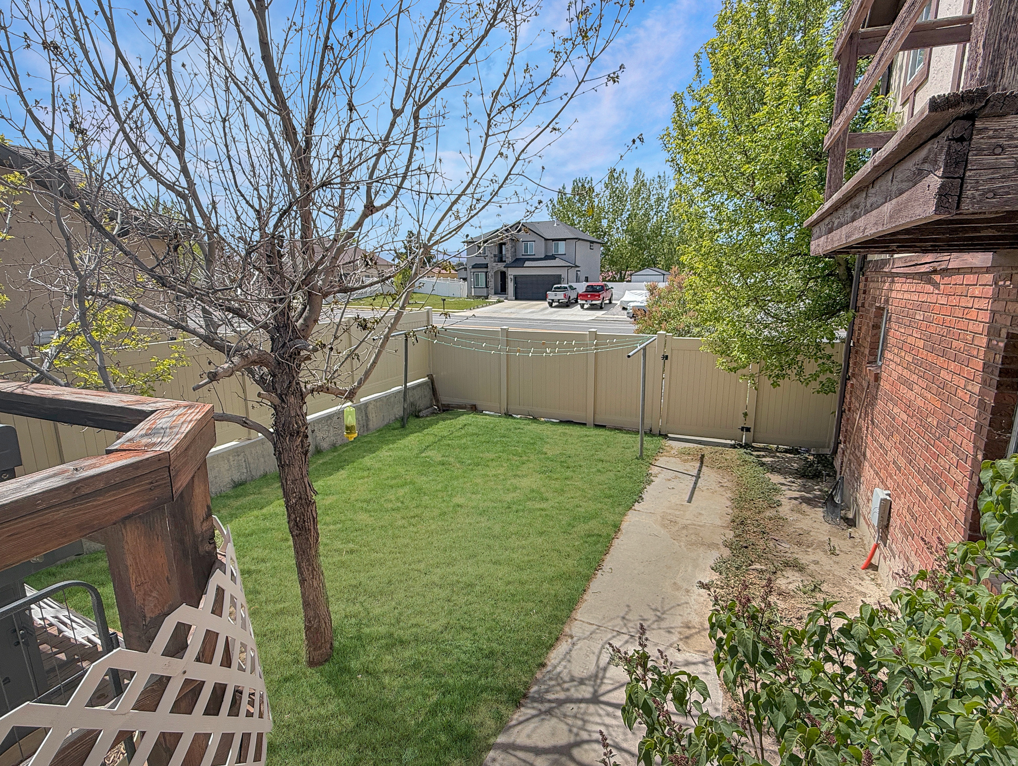 main property photo 51