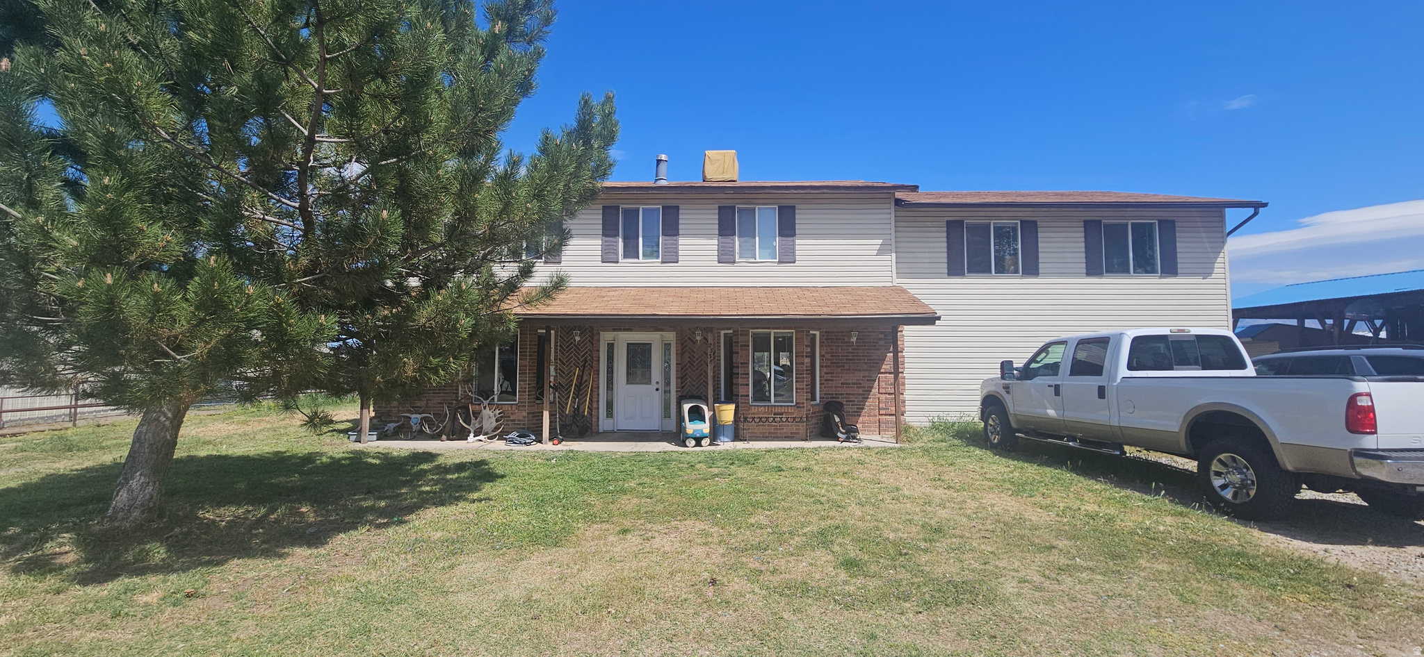 main property photo 2