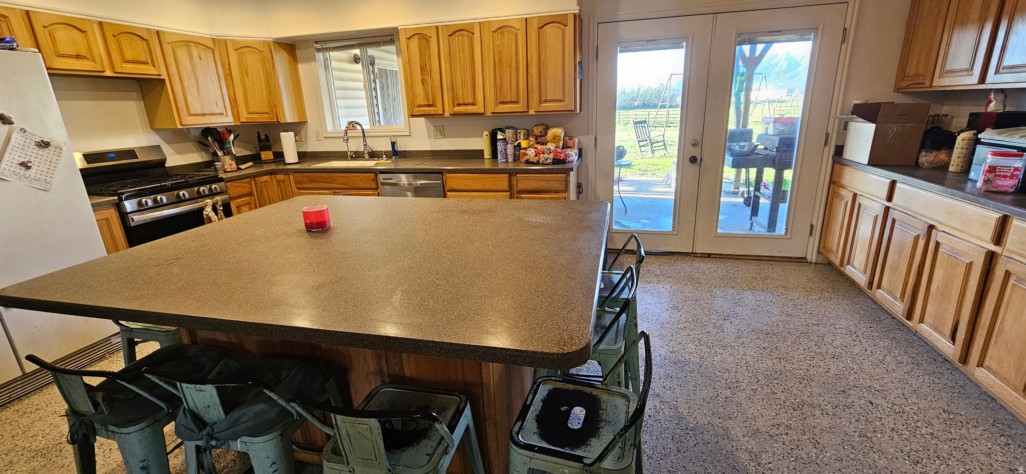 main property photo 6