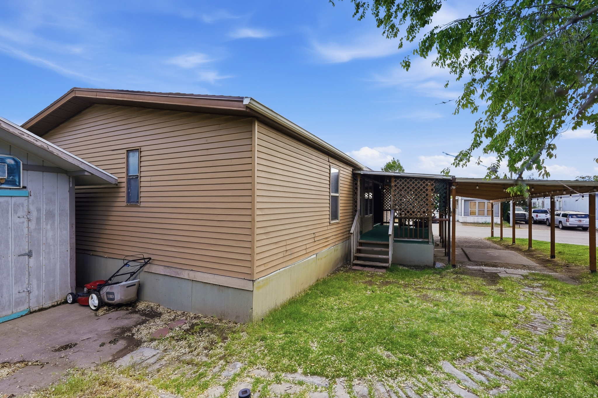main property photo 24