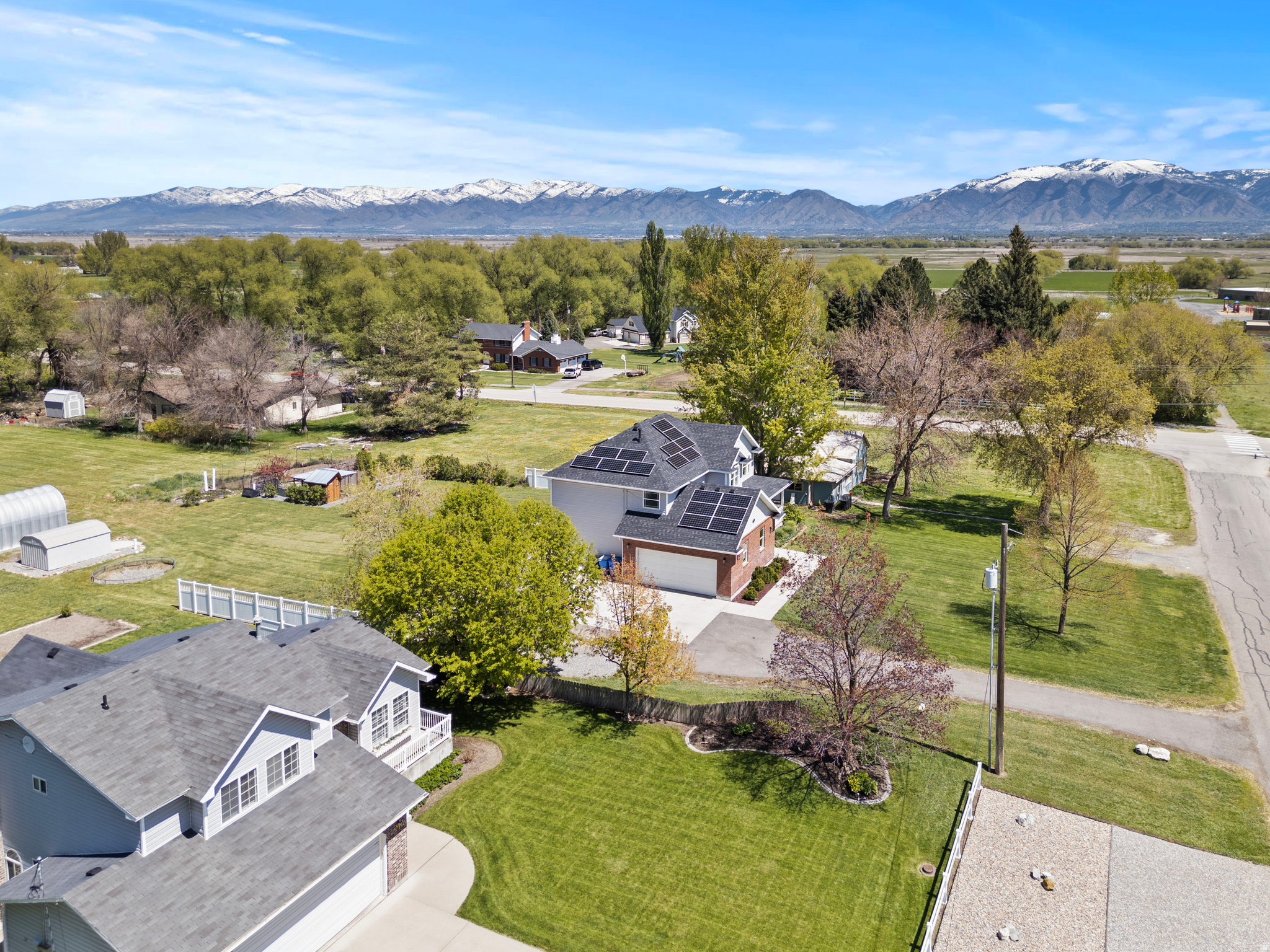 main property photo 27