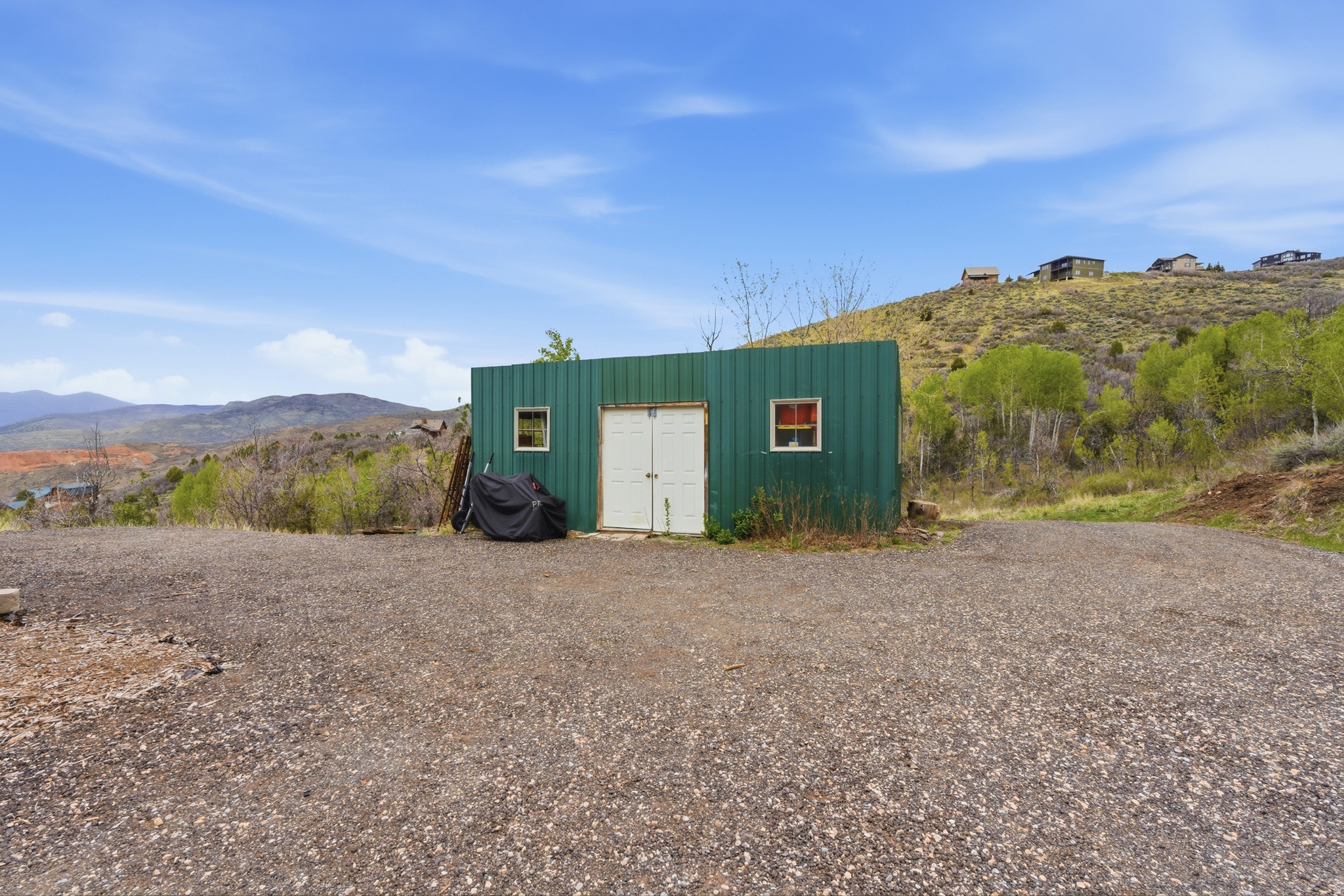 main property photo 34