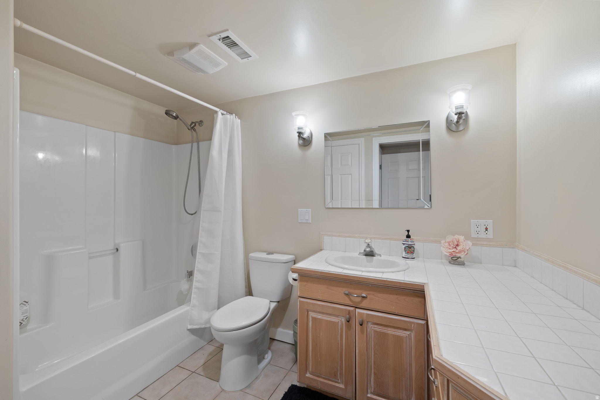main property photo 76