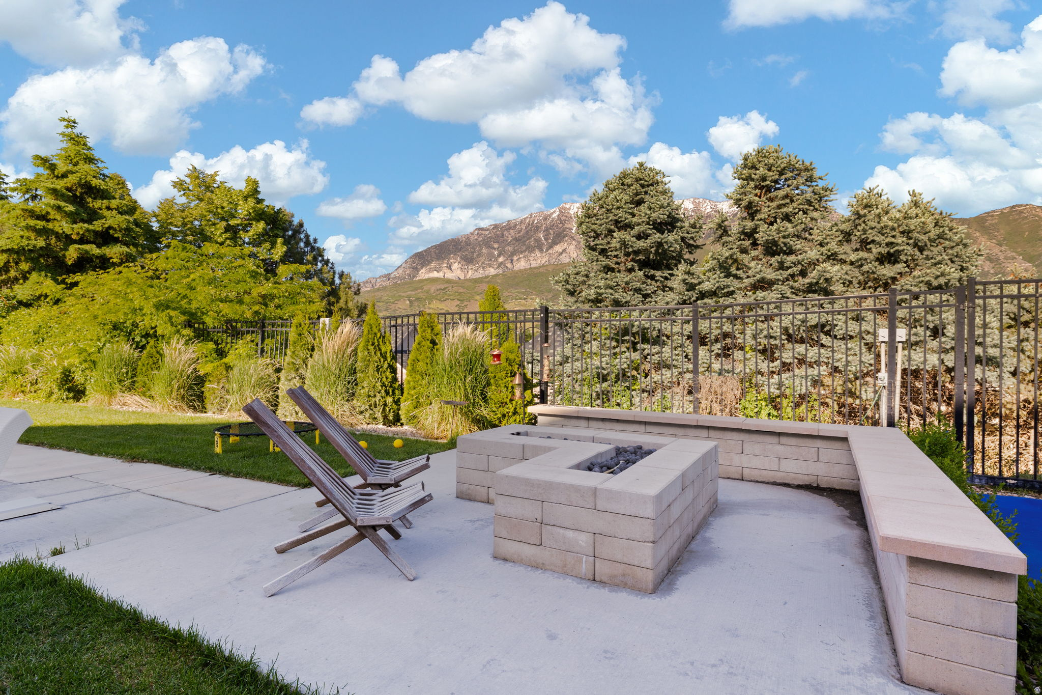 main property photo 90