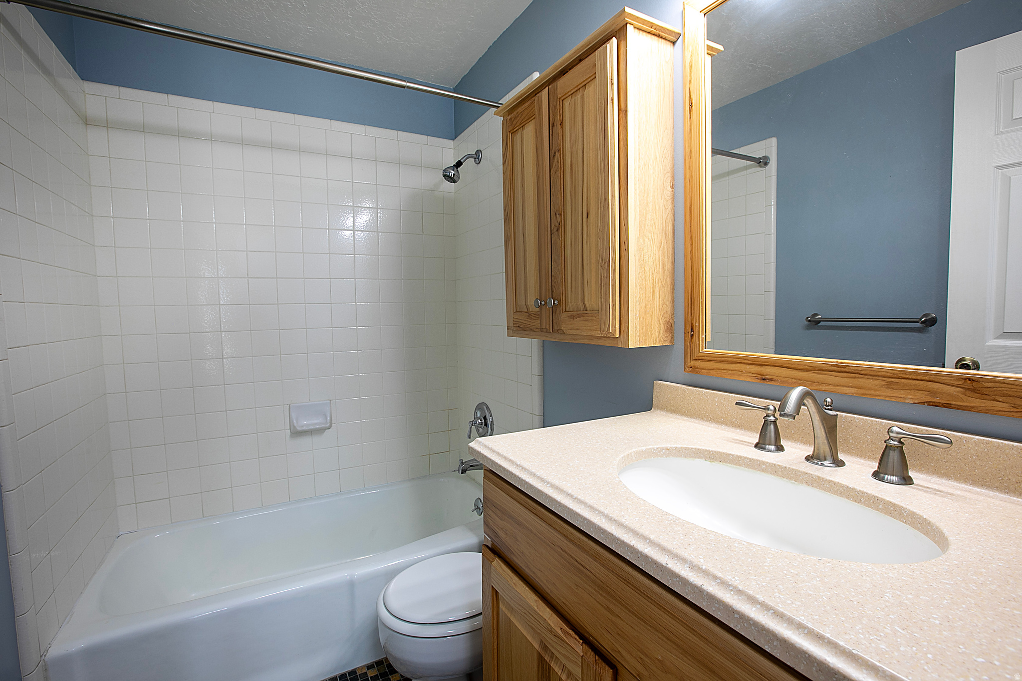 main property photo 20