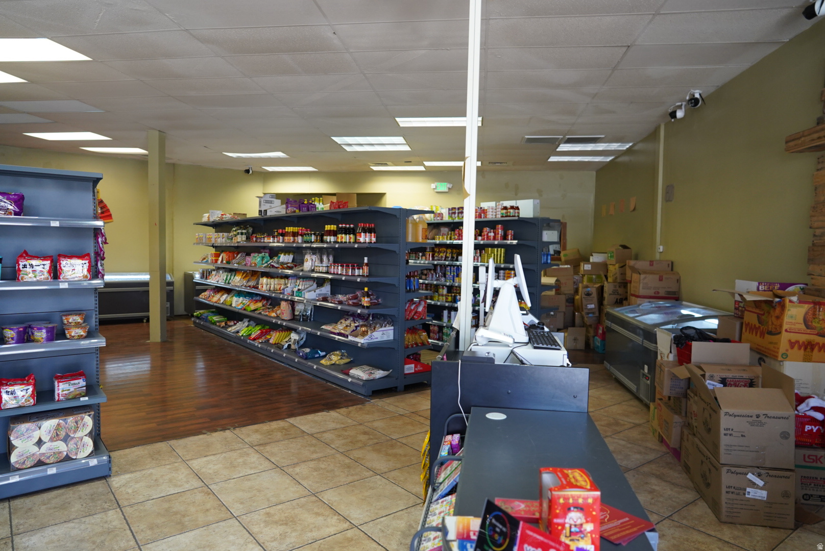 main property photo 5