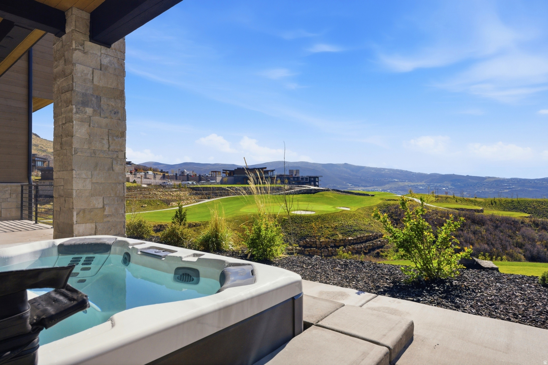 main property photo 79